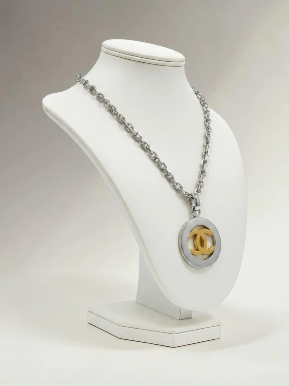 CHANEL Vintage Two-Tone CC Round Pendant Necklace - Silver & Gold